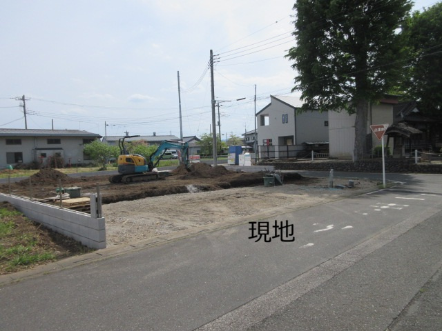 新築戸建　鳩山町今宿552-1（大型平屋住宅　全1棟）の前面道路含む現地写真