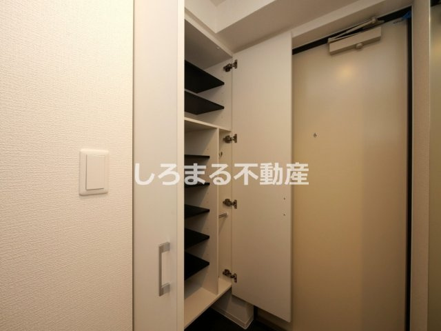 コンフォリア・リヴ淡路町一丁目のその他