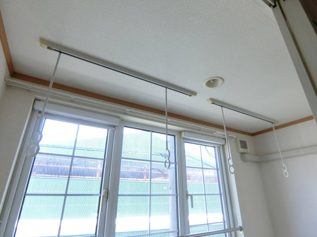アビニヨン．Ｍ　Ｂの内装