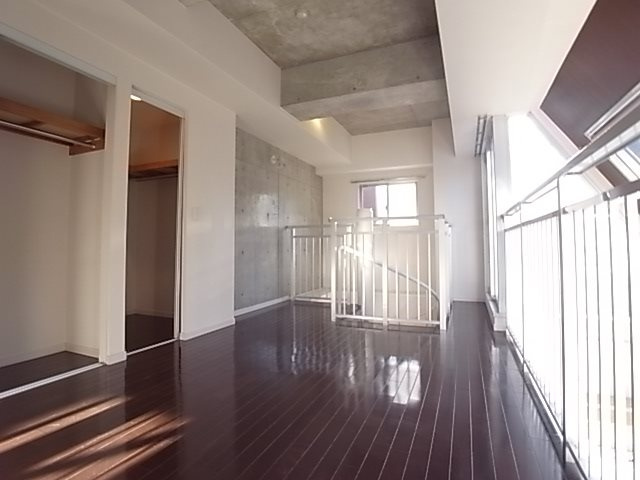 L　TOAST　KOBEの寝室