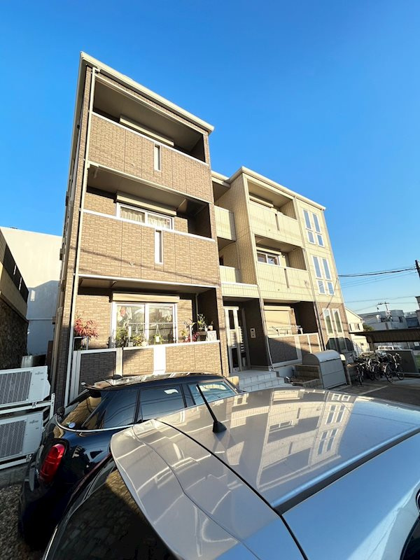 AQUILA上筒井の外観