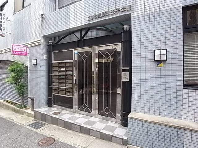 サンビルダー王子公園のエントランス