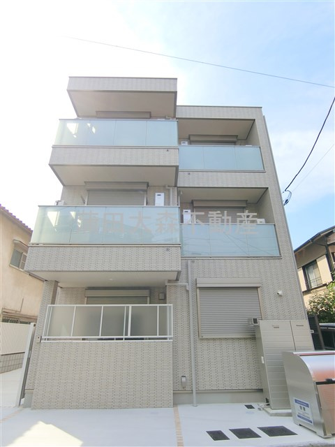 パルメゾンESの外観|2022年9月築　軽量造地上3階建て全部屋1LDK総戸数8戸オートロック宅配BOX付人気賃貸アパート　京浜急行本線梅屋敷駅最寄りの東京都大田区蒲田2丁目！