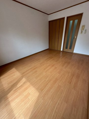 セレブ岡本の居間・リビング