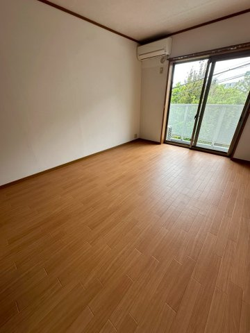 セレブ岡本の居間・リビング