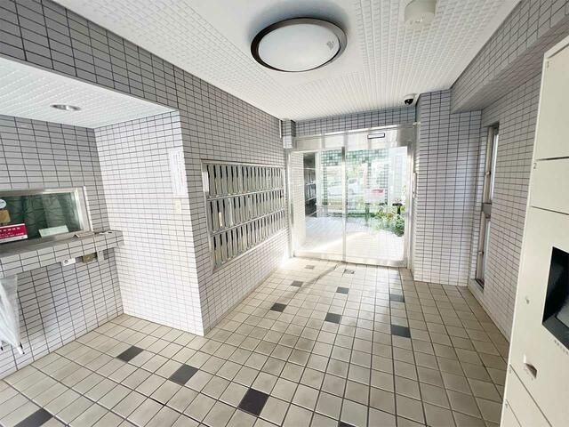 ヒルズ駒場東大前のロビー| 