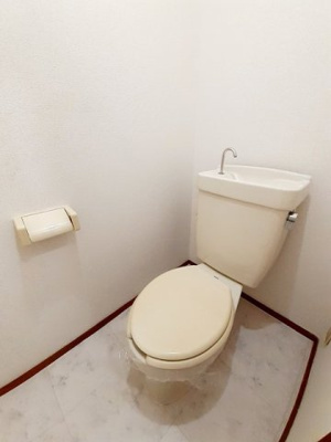 【トイレ】 | エルディムふじおかＢ | 清潔感のあるトイレです