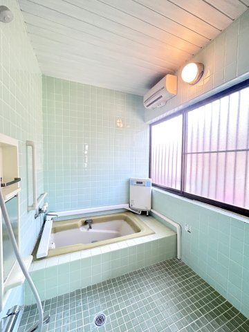 壬生町安塚　中古戸建の浴室