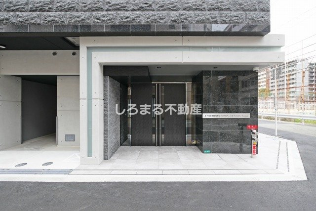 Ｓ－ＲＥＳＩＤＥＮＣＥ難波大国町ｄｏｍｉｎａのエントランス