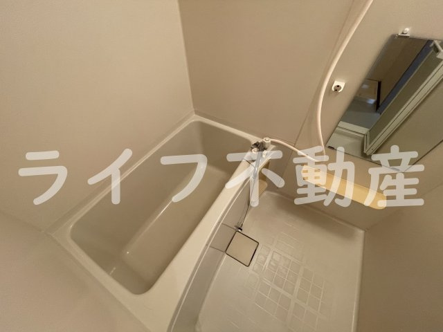 シャトルウエストの浴室|ゆったり過ごせるお風呂です