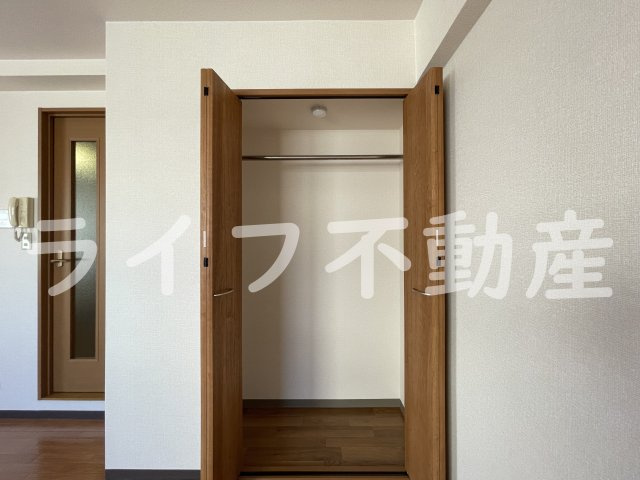 シャトルウエストの収納|収納スペース豊富です