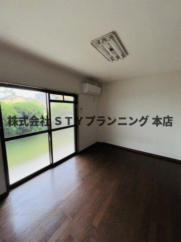 仲介手数料0円！コーポ社台の洋室