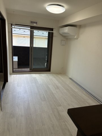 ルリエ目黒中央町　新築　耐震等級3　YourMaisonの居間・リビング