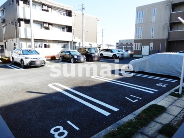 ガレリア西大宮の駐車場|敷地内駐車場です。