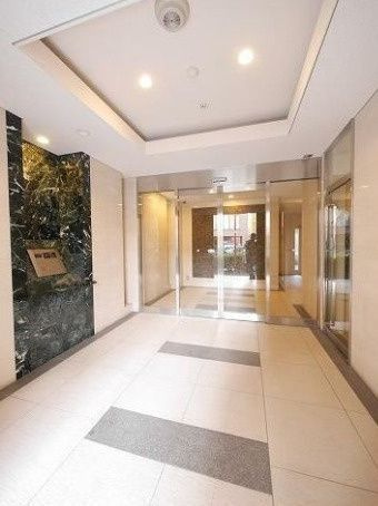 広尾ビューヒルズのロビー|■オートロック■防犯カメラ■宅配ＢＯＸ■集合ポスト