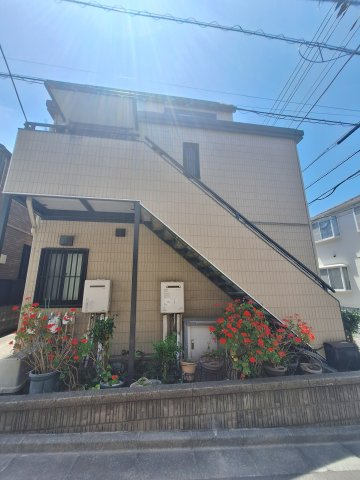 クリオ旗の台の外観