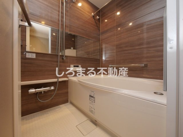 ソルレヴェンテ新梅田の浴室