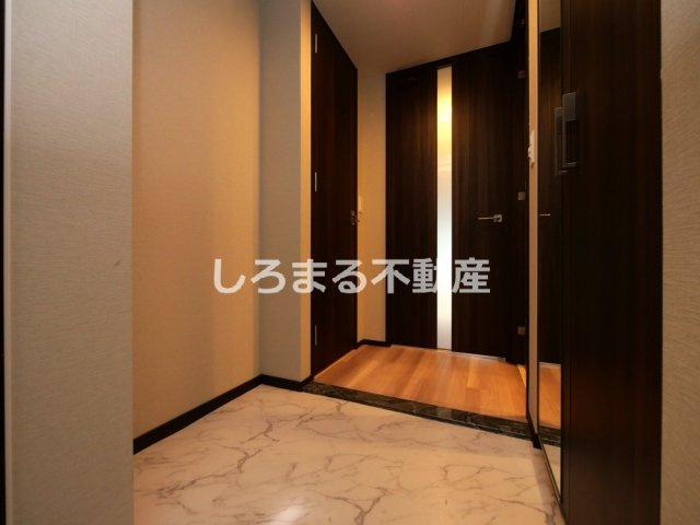 ソルレヴェンテ新梅田の玄関
