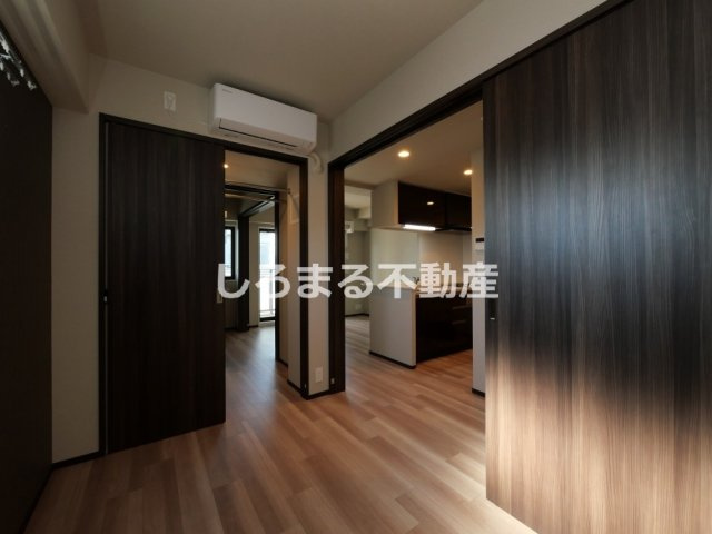 ソルレヴェンテ新梅田の洋室