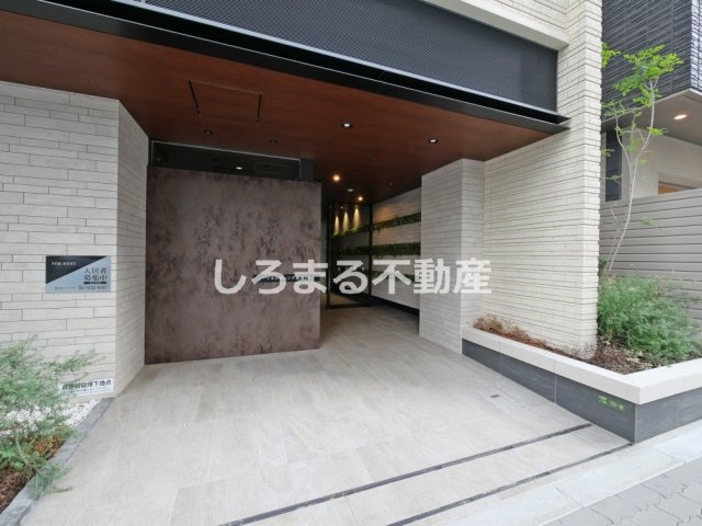 ソルレヴェンテ新梅田のエントランス