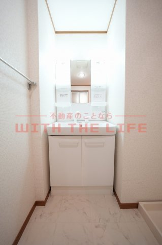 ヴィラ壱番館【キャッシュバック対象物件】の独立洗面台|朝の身支度には欠かせない独立洗面化粧台