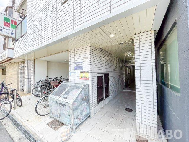 ウィステリア墨江のエントランス