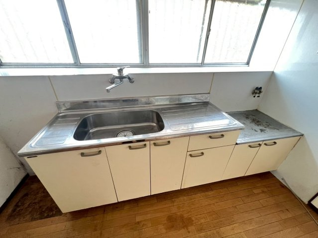 本多聞2丁目戸建のキッチン