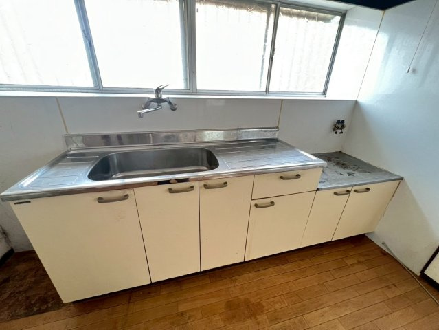 本多聞2丁目戸建のキッチン