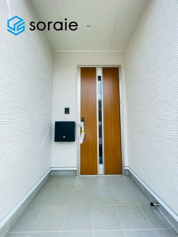 飯能市双柳第40　新築戸建　1号棟　クレイドルガーデンの玄関|4/25　撮影