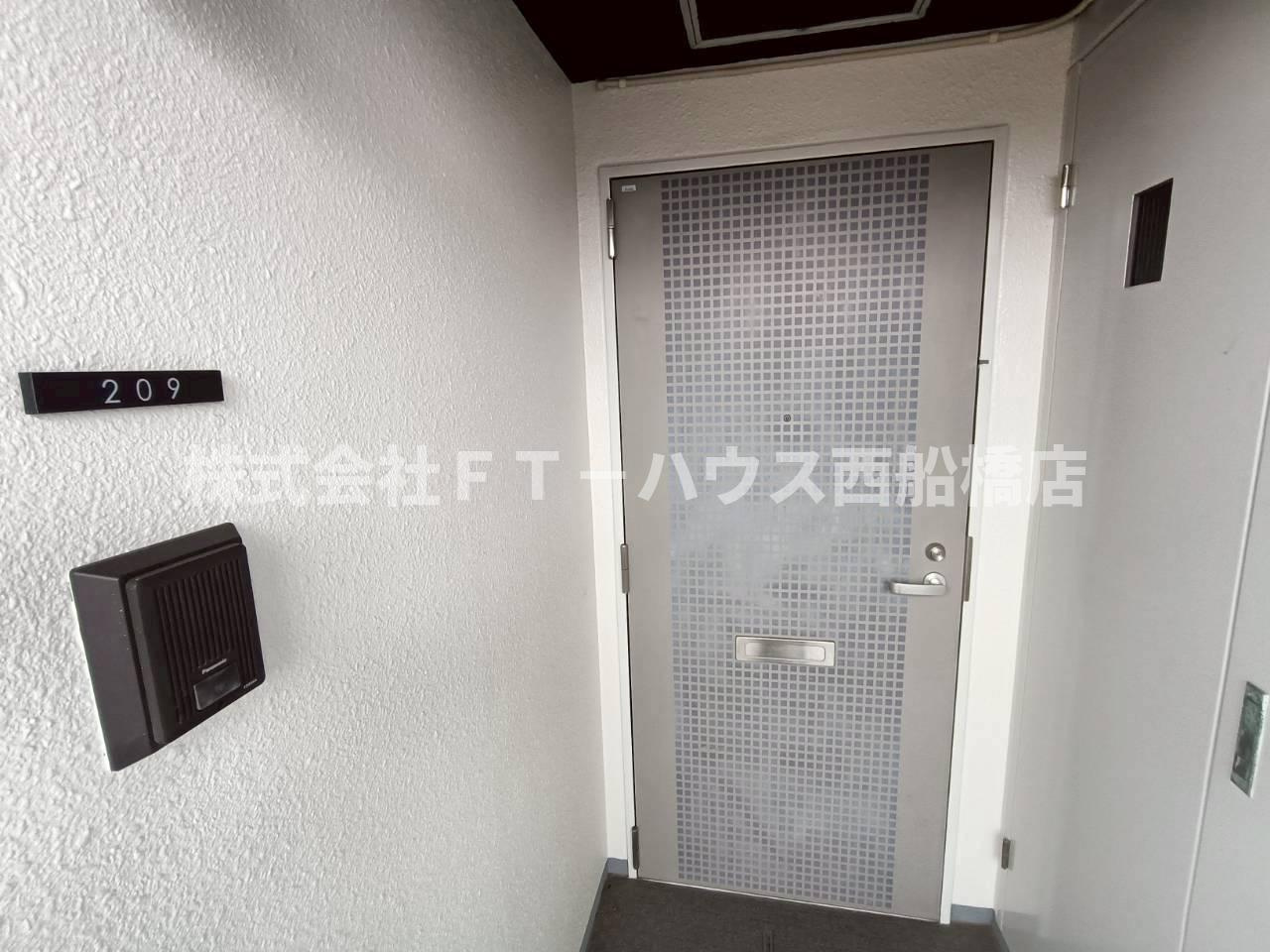 デュオフィール船橋夏見の玄関