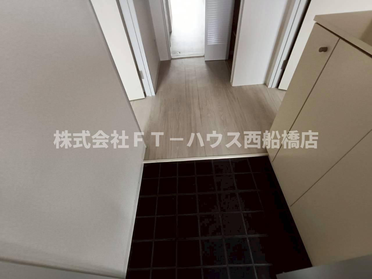 デュオフィール船橋夏見の玄関