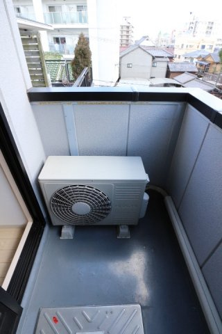 イングＬビルのバルコニー