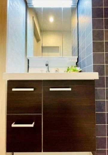 尼崎市東難波町4丁目　中古戸建の独立洗面台