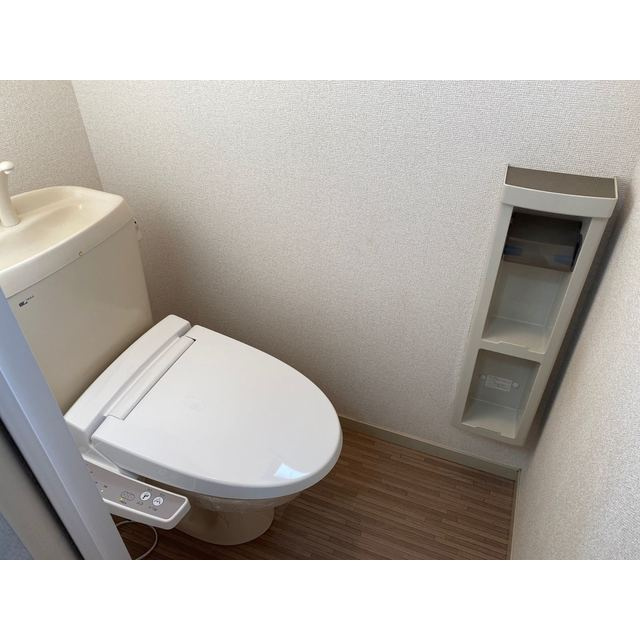 エスプワールのトイレ|ゆったりとした空間のトイレです