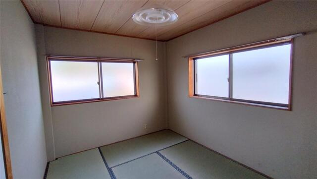 山惣西栄町コーポAの和室