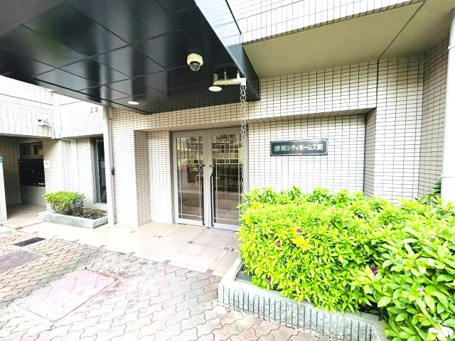 藤和シティホームズ灘のエントランス