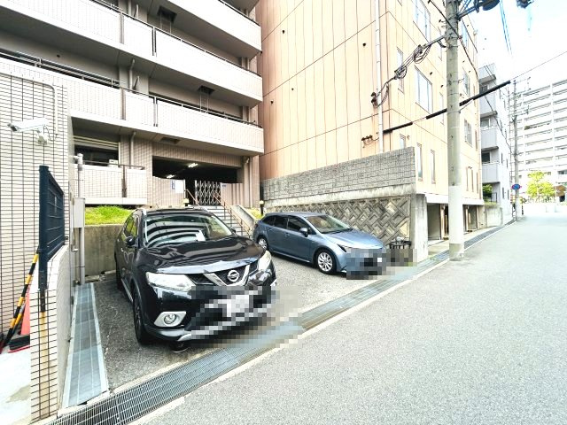 藤和シティホームズ灘の駐車場
