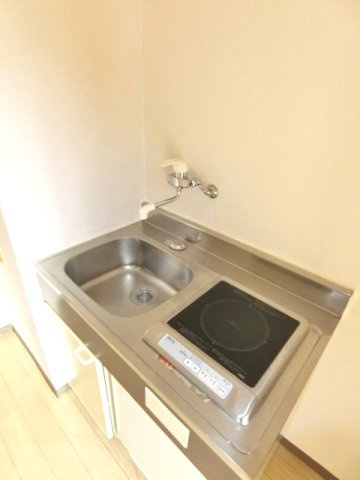 サンプラザ京橋のキッチン|(参考)同マンション他部屋の写真
