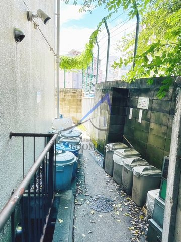 高田馬場学生ハイツのその他共用部分|敷地内ごみ置き場です。