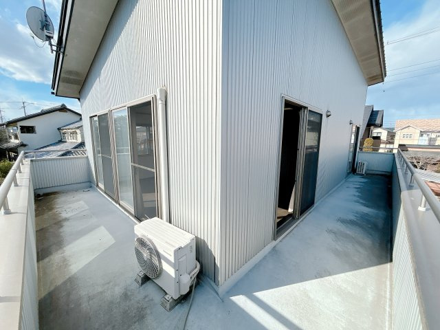 壬生町大師町　中古住宅のバルコニー