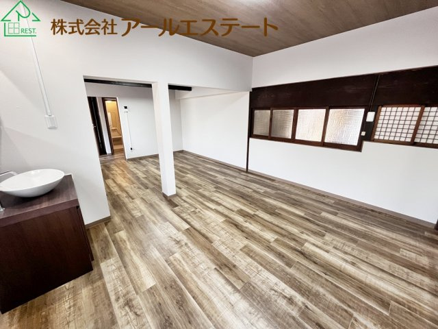 姫路市飾東町豊国　中古戸建の居間・リビング