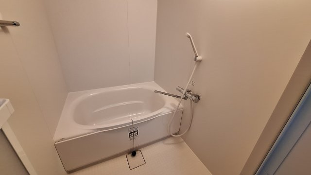 甲西中央ビルの浴室