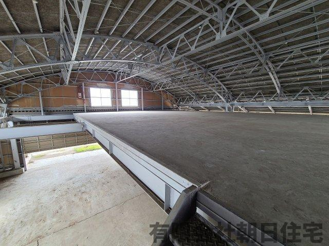 【その他】 | 出雲市斐川町学頭 倉庫 5,500万円 | 倉庫内写真です