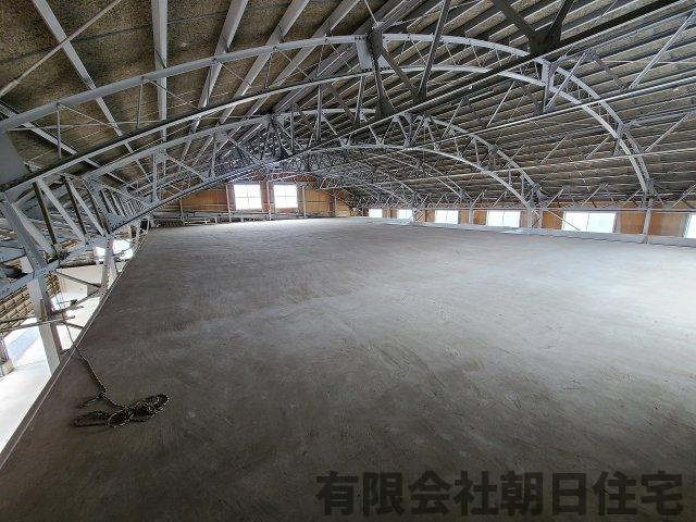 【その他】 | 出雲市斐川町学頭 倉庫 5,500万円 | 倉庫内写真です