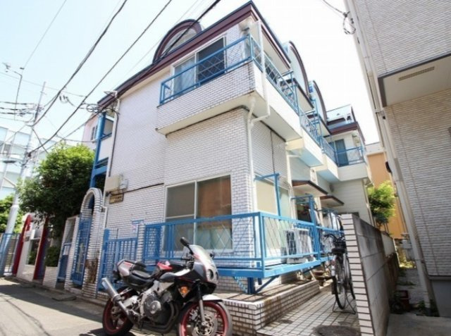 ライフピア久米川の外観