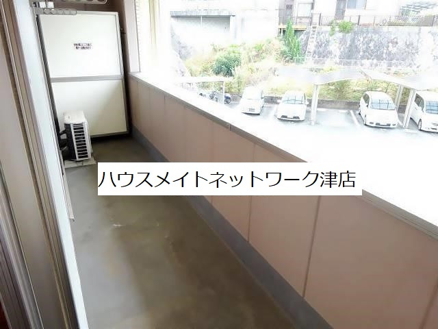 メルクリウスのバルコニー