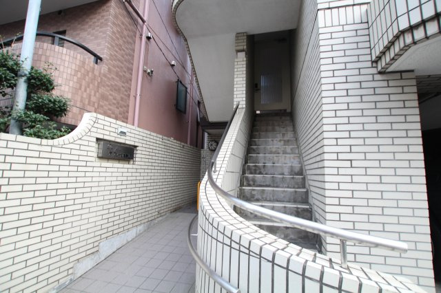 【バルコニー】