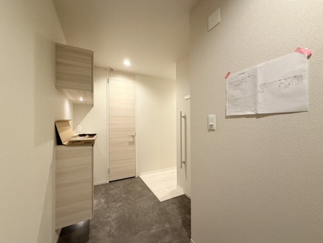 スプリング　クレストの玄関