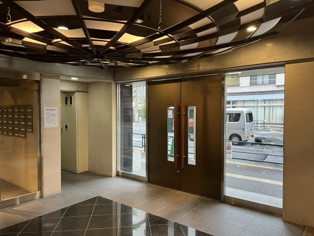 【エントランス】