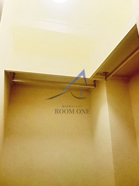 Ｌｉａｉｓｏｎ　Ｈｏｍｅ　戸山公園の収納|ウォークインクローゼットです。